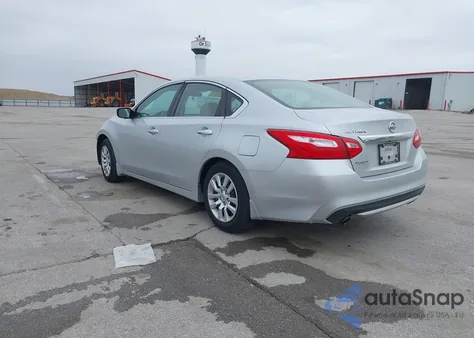 2016 Nissan Altima 2.5 S z USA, uszkodzony, nr VIN 1N4AL3AP4GC125834